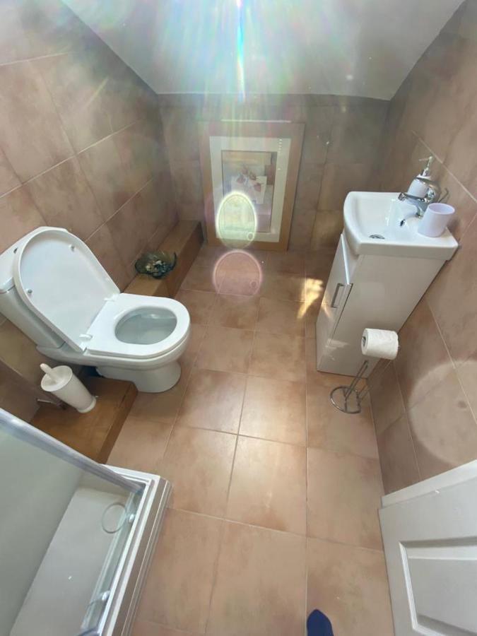 Grace'S Home โรเธอร์แฮม ภายนอก รูปภาพ